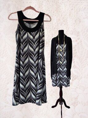 Ellen Parker Black and White Shift Dress Contemporary Classic Office Casual